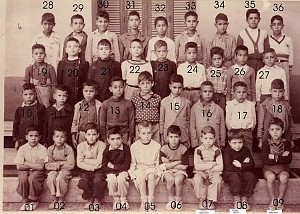 ECOLE VICTOR HUGO GARCONS 1952 XXX